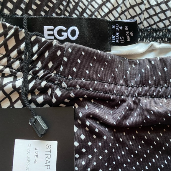 Ego- High Waist Mono Crome Bodycon Skirt, available in US 2 & US 4. - Picture 7 of 7